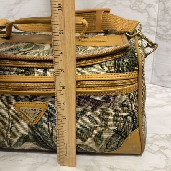 French West Indies Tapestry Floral Print Zip Over Night Carry On Travel bag - Picture 13 of 14